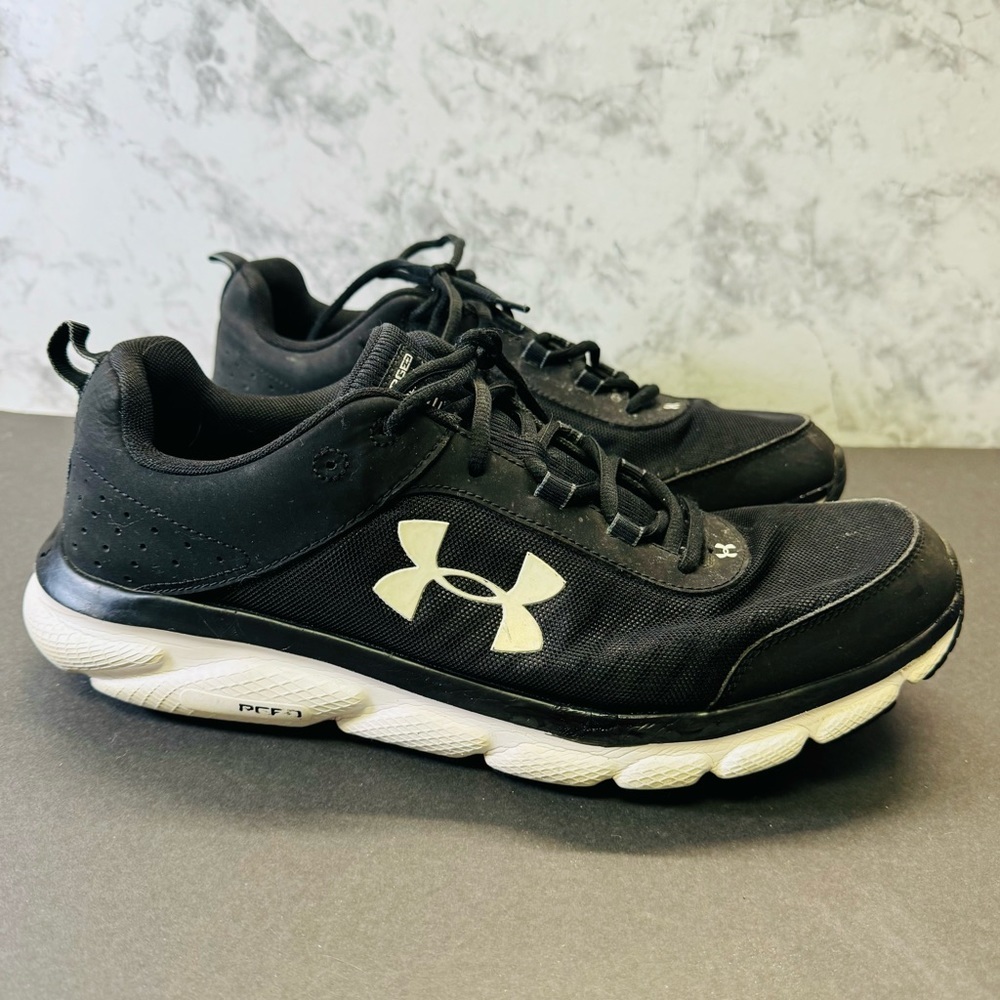 Under Armor Charged Assert Men’s size 13-black/white 3021952-001